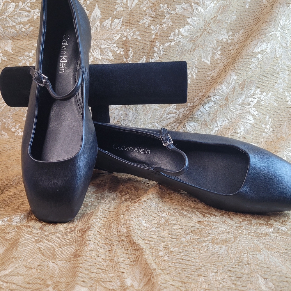 Calvin Klein Women's Black Flats